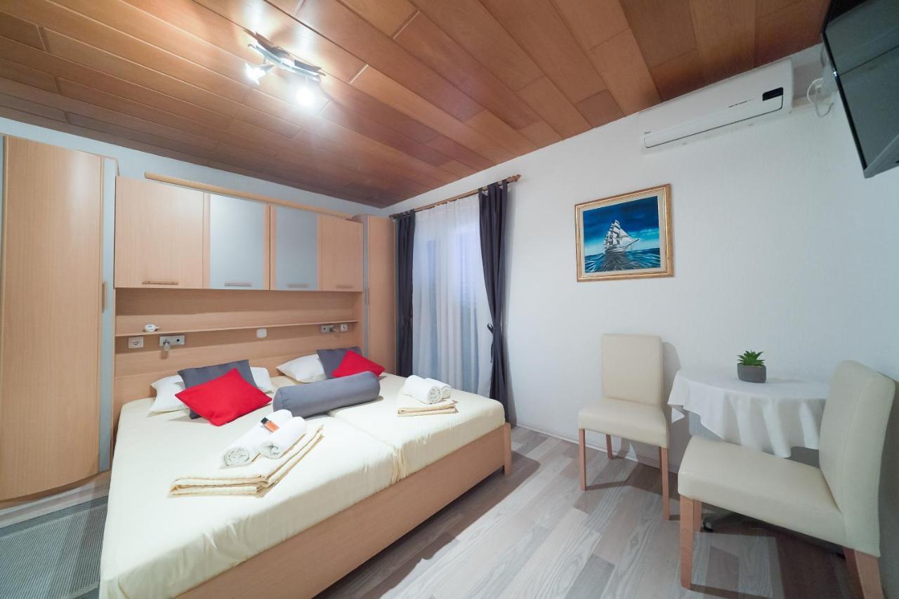 טוראני Lanterna Rooms מראה חיצוני תמונה